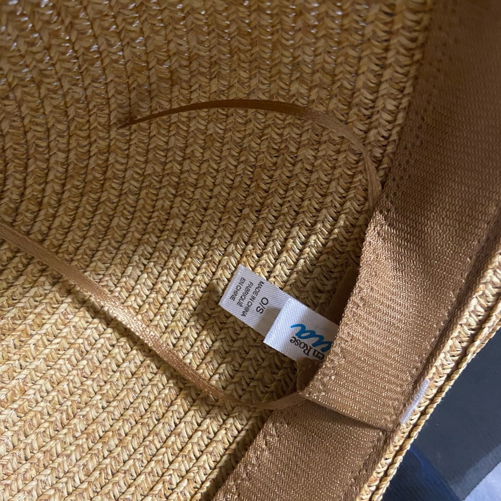 🌟La Vie En Rose Tan and Black Straw Hat with Elegant Ribbon - Picture 7 of 11